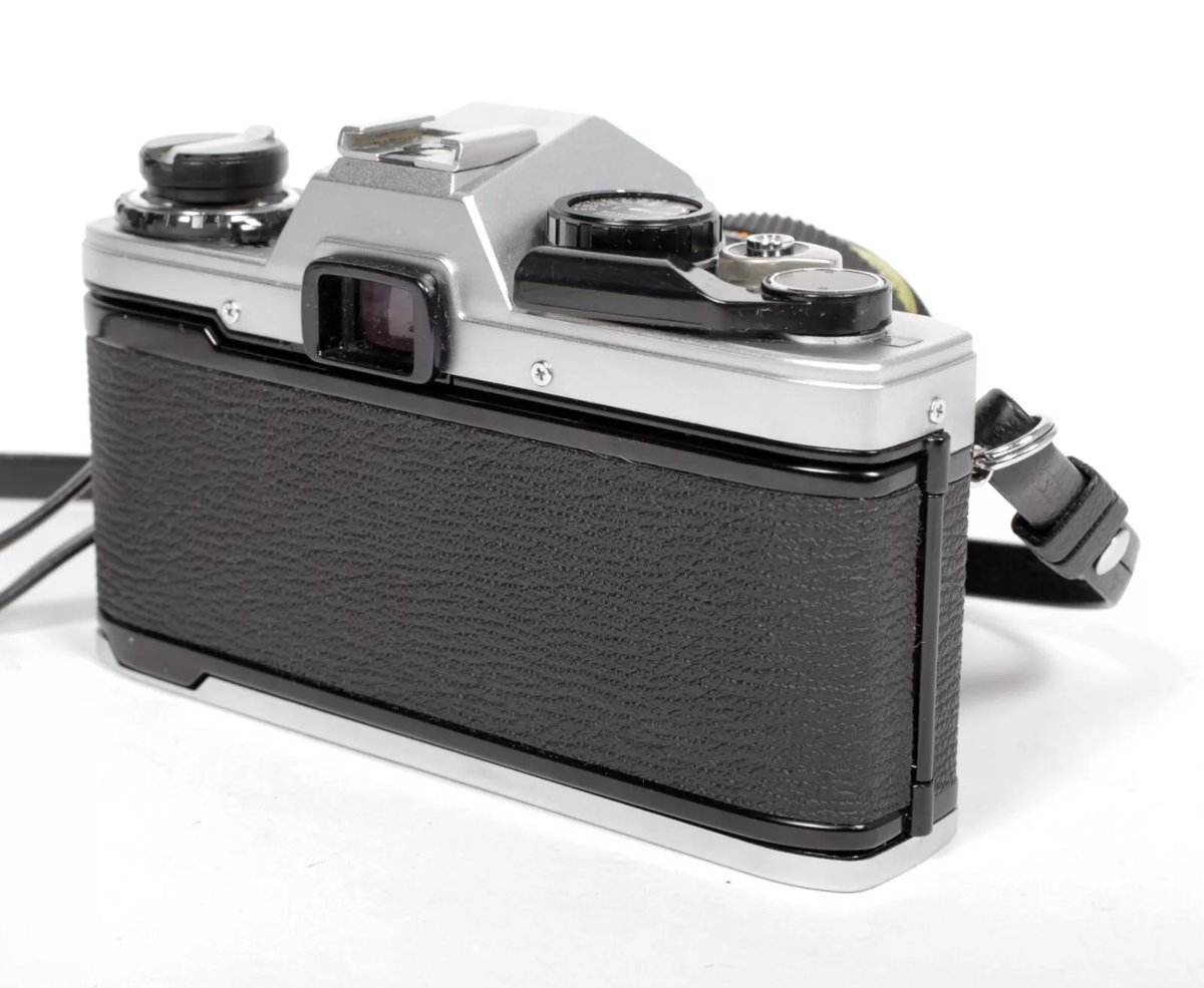 Olympus OM-10 35mm film SLR camera with 35-70mm lens TESTED